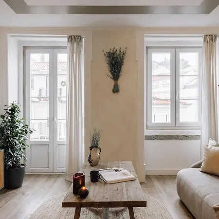 Bubion - 2 Bedrooms In Santo Antonio * ליסבון