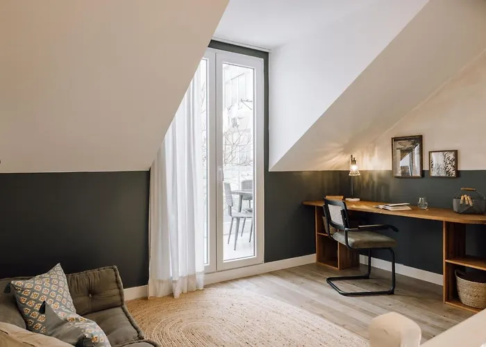 아파트 Bubion - 2 Bedrooms In Santo Antonio 리스본